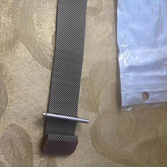 Magnetic Milanese Gold tone loop watch band for Apple - Picture 3 of 4